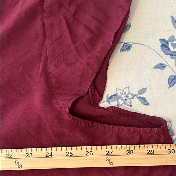 BloomChic Deep Red Crochet Detail Blouse Plus Size 5X/28 Short Sleeve New - Picture 5 of 9